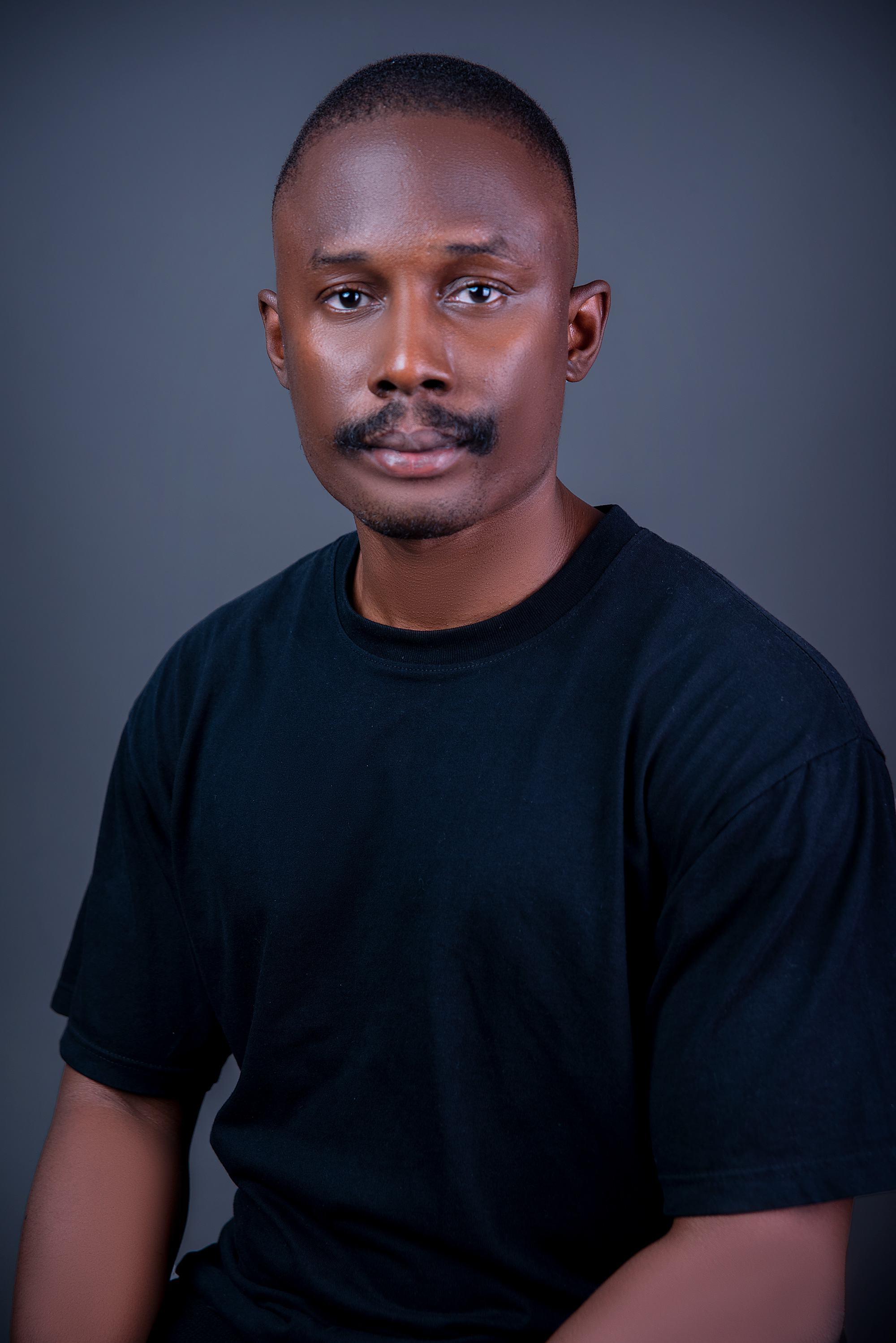 Omotayo Odunubi - Digital Marketer, Web Designer & AI Developer